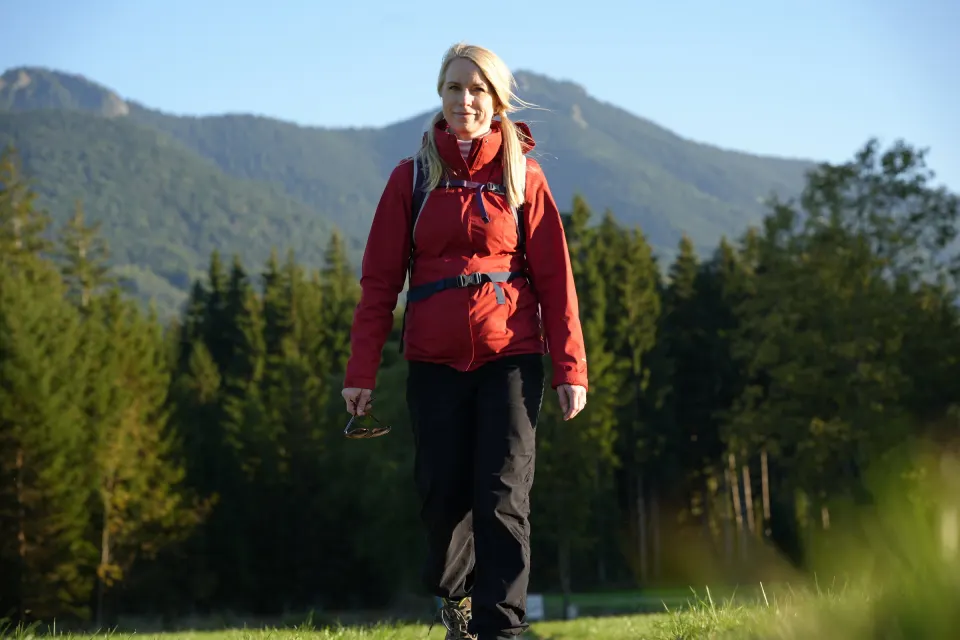 Unterwegs auf dem Wiesenweg – draußen ist es zusammen am schönsten.